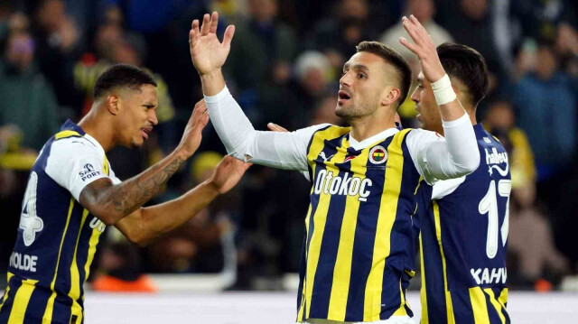 Trendyol Süper Lig 13. haftasında Fenerbahçe evinde Dusan Tadic'in golleriyle Fatih Karagümrük’ü 2-1 mağlup etti.