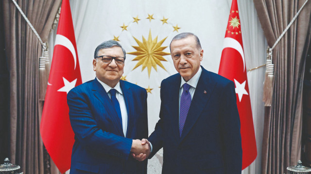 Cumhurbaşkanı Erdoğan, eski AB Komisyonu Başkanı Jose Manuel Barroso’yu kabul etti.