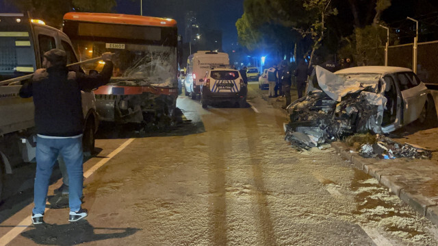 İzmir'de trafik kazası.