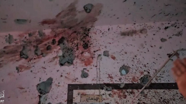 İsrail ordusu Gazze'nin kuzeyinde sığınmacıların kaldığı okulu bombaladı.