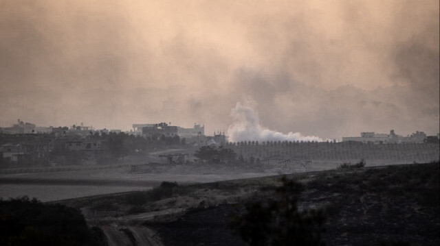 De la fumée s'élève dans la bande de Gaza alors que les attaques israéliennes se poursuivent à Gaza le 2 novembre 2023. Crédit photo: AA