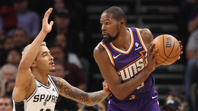 Phoenix Suns 121-132 San Antonio Spurs 