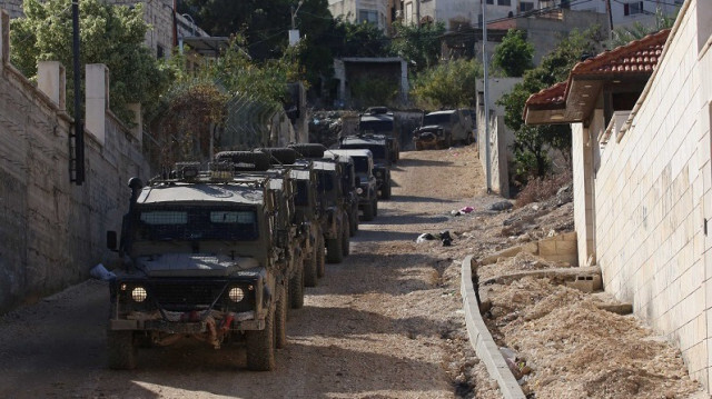 Un raid de l'armée d'occupation dans le camp de réfugiés de Jenin, en Palestine occupée, le 29 novembre 2023. Crédit photo: AA