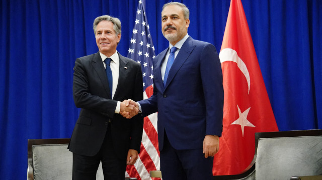 Le secrétaire d'État américain Antony Blinken rencontrant le ministre turc des Affaires étrangères Hakan Fidan en marge de la 78e Assemblée générale des Nations Unies, à New York, le 22 septembre 2023. Crédit Photo: BING GUAN / POOL / AFP

