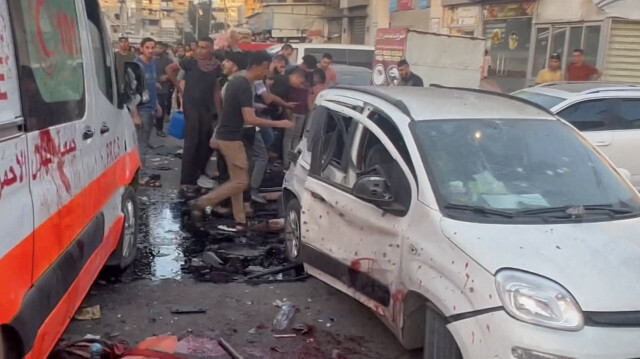 Les attaques israéliennes sur l'entrée de l'hôpital Al-Shifa dans la ville de Gaza  le 3 novembre 2023. Crédit photo: AA