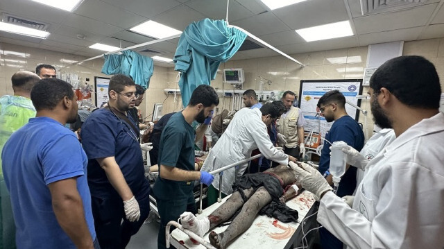 Des enfants blessés sont amenés à l'hôpital Al-Aqsa après des attaques israéliennes à  Gaza le 7 novembre 2023. Crédit photo: AA