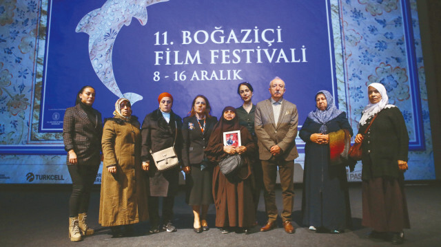 Diyarbakır annelerinin dramını anlatan “Sesler ve Yüzler” filminin özel gösterimi, 11. Boğaziçi Film Festivali’nde yapıldı.