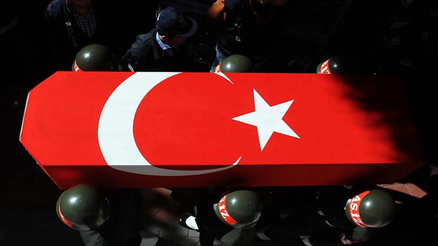 Pençe-Kilit operasyonu bölgesinde bir asker şehit oldu.