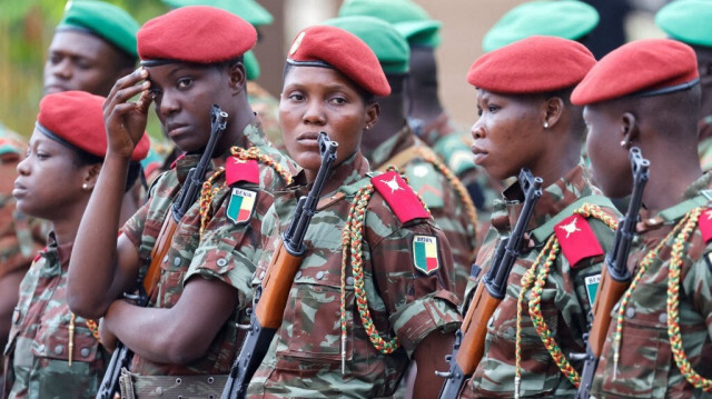 Les soldats de l'armée nationale du Bénin à Cotonou le 27 juillet 2022.