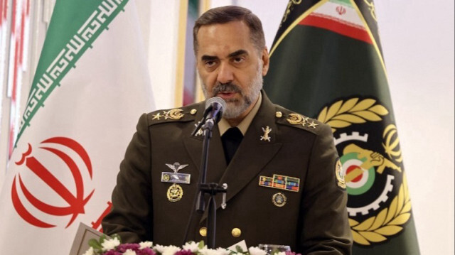 Le ministre iranien de la Défense et le général de brigade Mohammad Reza Ashtiani.