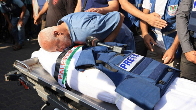 Funérailles du journaliste palestinien Mohamed Abu Hatab, tué par Israël.