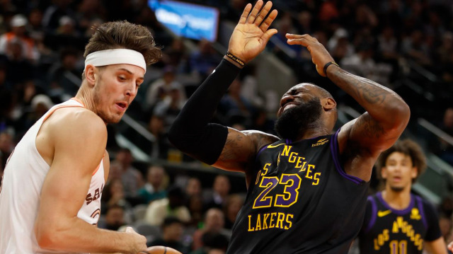 NBA’de Milli basketbolcu Cedi Osman'ın formasını giydiği San Antonio Spurs, sahasında Los Angeles Lakers'ı 129-115 mağlup etti. 