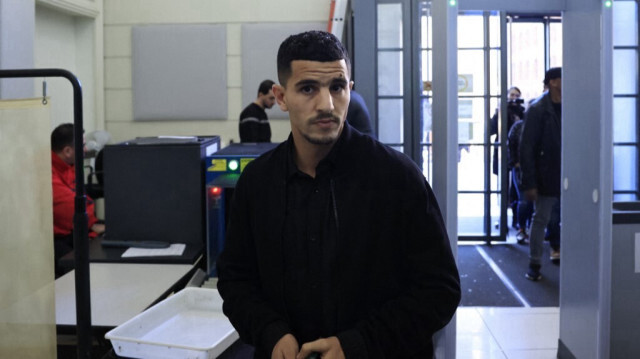 Le défenseur algérien de Nice, Youcef Atal au palais de justice de Nice, pour son procès "d'incitation à la haine", dans le sud de la France, le 18 décembre 2023.