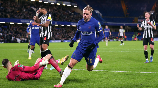 İngiltere Lig Kupası çeyrek final mücadelesinde Chelsea evinde Newcastle United’ı penaltı atışlarıyla devirdi.