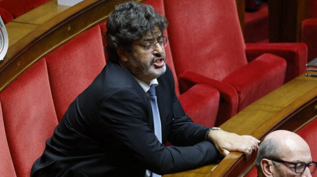 Le député français pro-israélien, Meyer Habib lors d'une session parlementaire à l'Assemblée nationale française à Paris, le 14 novembre 2023.