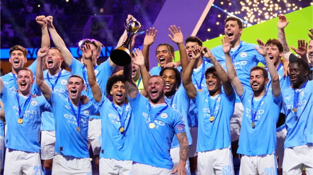 Manchester City, FIFA Dünya Kulüpler Kupası finalinde Brezilya ligi ekiplerinden Fluminense'yi 4-0 mağlup ederek kupayı kaldırdı.