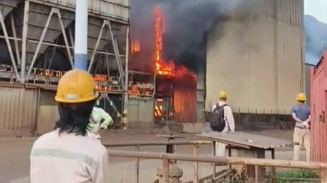 L'incendie qui fait 13 morts, a ravagé une partie de l'usine.