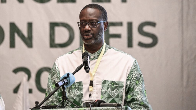 L'ancien PDG du Credit Suisse, Tidjane Thiam, nouveau président élu du Parti démocrate de Côte d'Ivoire (PDCI), prend la parole lors du 8e congrès extraordinaire du Parti démocratique de Côte d'Ivoire (PDCI-RDA), à la Fondation Felix Houphouet Boigny pour la recherche sur la paix à Yamoussoukro, le 23 décembre 2023.