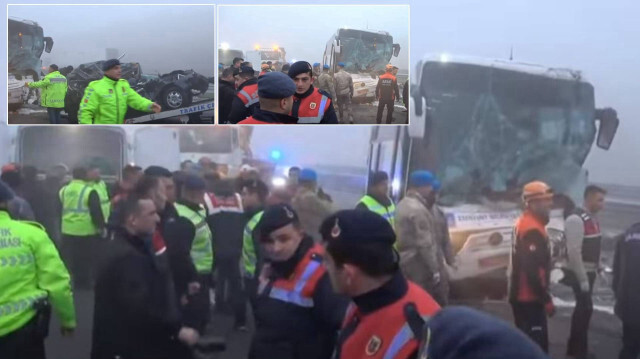 Sakarya'daki zincirleme kazada 11 kişi hayatını kaybetti 57 kişi yaralandı.
