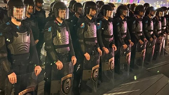 Suudi polislerden skandal hareket