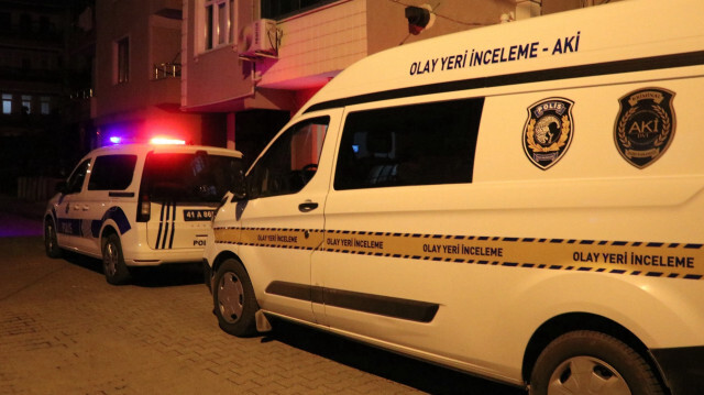 Kayınpeder M.Y. ise polis ekiplerince gözaltına alındı.
