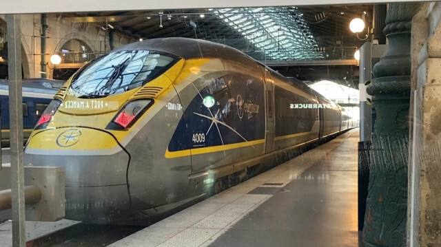 Le trafic des Eurostar reprend dans le calme, au lendemain de l'annulation de tous les trains pour cause d'inondation de tunnels à proximité de la ville de Londres.