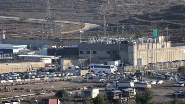 La prison militaire d'Ofer, entre Ramallah et Baytunia, dans la ville de Palestine occupée, le 25 novembre 2023. 