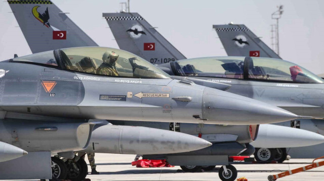 مقاتلات تركية تساهم في حماية المجال الجوي للناتو