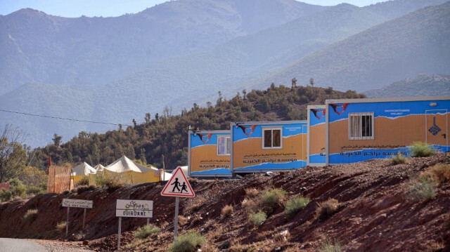 Des conteneurs faisant partie d'un camp temporaire mis en place à la suite du tremblement de terre du 8 septembre dans le sud du Maroc.