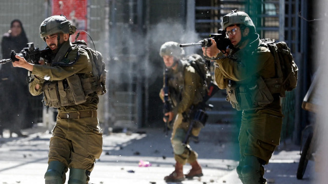 إصابة فلسطيني إثر اقتحام جيش الاحتلال الإسرائيلي مخيم بلاطة بالضفة