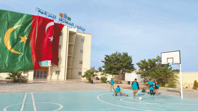 Maarif ülkede bulunan okullarındaki imkanları geliştirmek ve eğitimin kalitesini daha da yükseltmek istiyor.