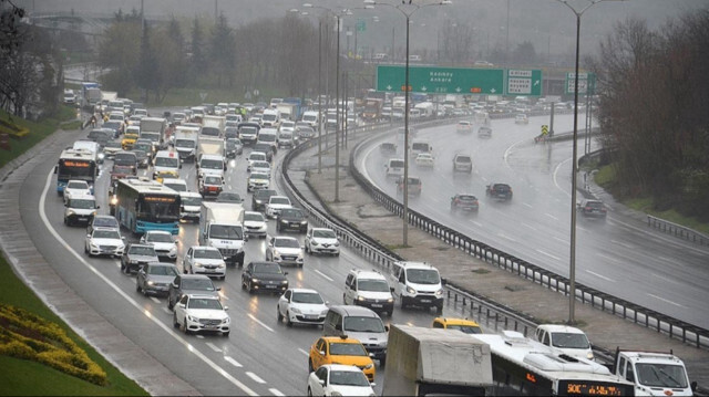 İstanbul'da yağış etkili oluyor. 