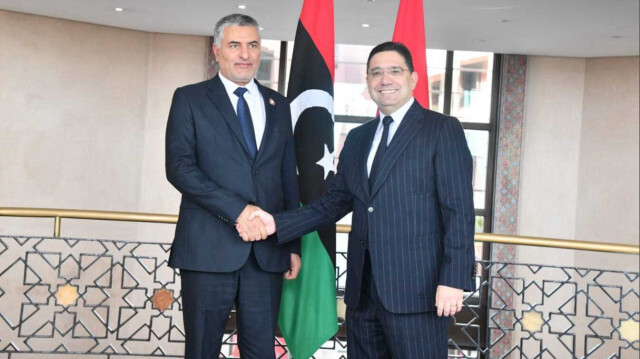 Le président du Haut Conseil d’État libyen, Muhammad Meftah Takala et le ministre marocain des Affaires étrangères, Nasser Bourita.