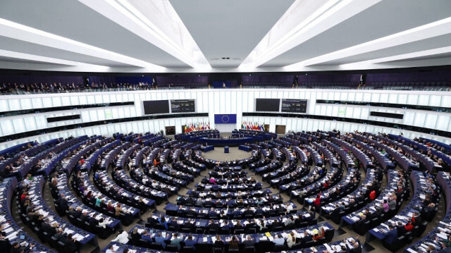 Le Parlement européen.