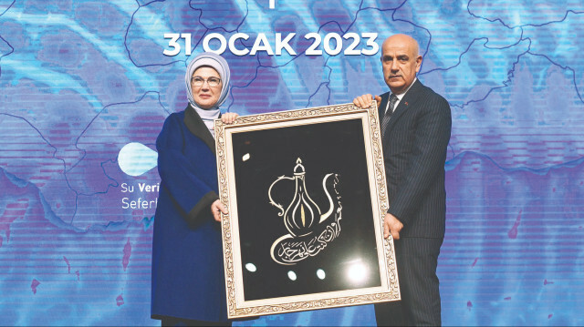 Tarım ve Orman Bakanlığı’nın Cumhurbaşkanı Recep Tayyip Erdoğan’ın eşi Emine Erdoğan öncülüğünde başlattığı “Su Verimliliği Seferberliği”nin tanıtımı, dün Beştepe Millet Kongre ve Kültür Merkezi’nde yapıldı.
