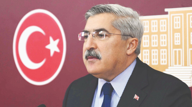 AK Parti Hatay Milletvekili Hüseyin Yayman, Kahramanmaraş merkezli depremlerde 11 akrabasını kaybetti. 