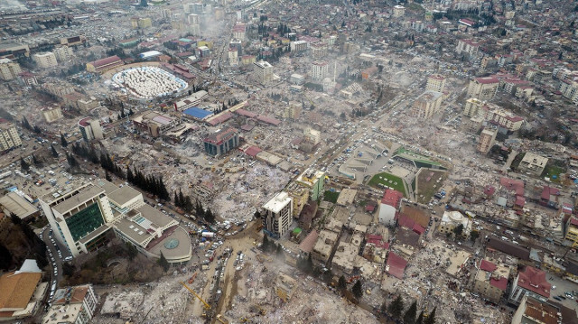 Kahramanmaraş'ta 7.7 büyüklüğünde deprem meydana geldi.