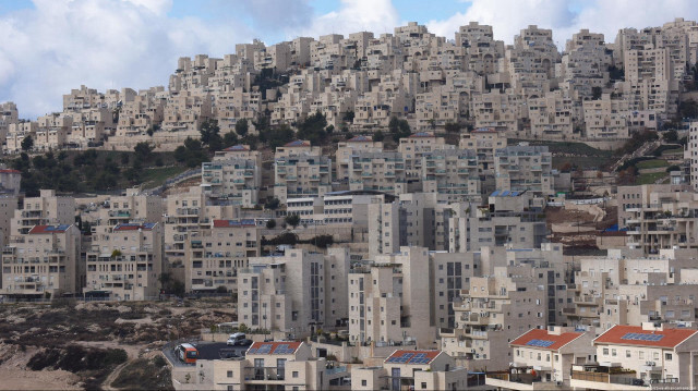 İsrail kaçak yerleşimleri 'yasallaştırmaya' çalışıyor.