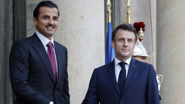 Le président français Emmanuel Macron et l’Emir du Qatar, le Cheikh Tamim bin Hamad Al Thani. Crédit photo: LUDOVIC MARIN / AFP