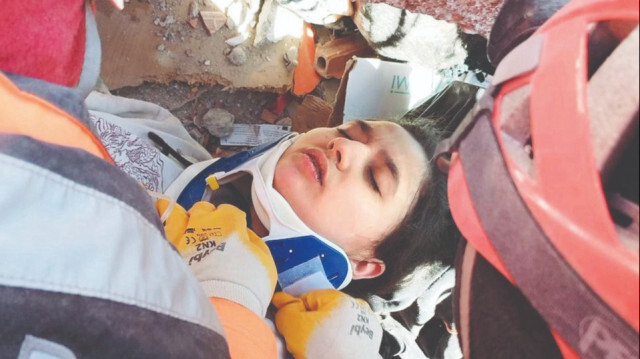 17 yaşındaki Aleyna Ölmez, depremden tam 248 saat sonra kurtarıldı.