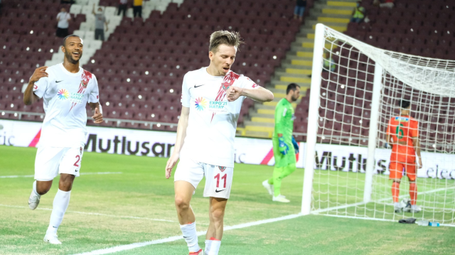 Saba, bu sezon Hatayspor'da 21 maçta 1 gol 4 asistle oynadı.
