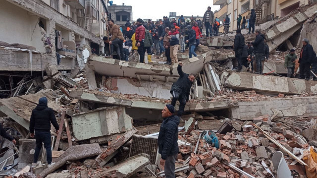 Gaziantep'te yıkılan Emre Apartmanı.
