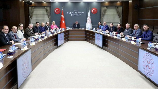 Bakan Nebati, haber ajansları ve gazetelerin Ankara temsilcileri ve ekonomi muhabirlerinin sorularını yanıtladı. 