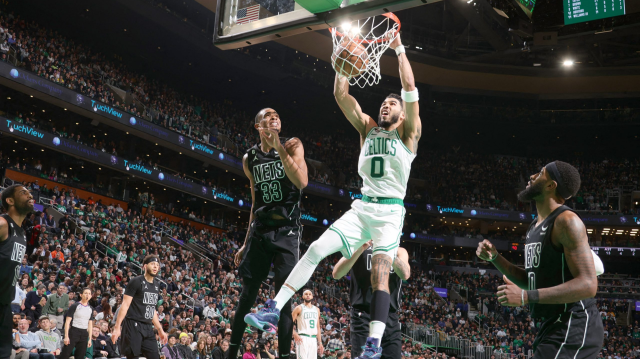 Boston Celtics 139-96 Brooklyn Nets