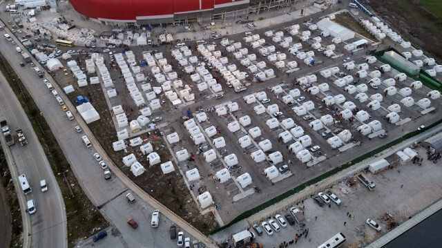 AFAD, afet bölgesinde 216 bin 166 çadırın kurulumunun gerçekleştiğini duyurdu. 