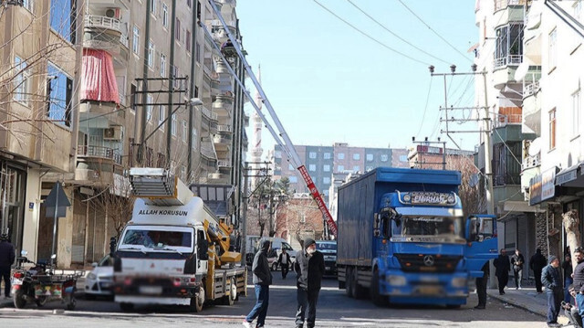 Depremzedeler hasarlı evlerinden eşyalarını nasıl tahliye edecek?