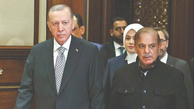Pakistan Başbakanı Şahbaz Şerif, dayanışma için Türkiye’ye gelmişti.