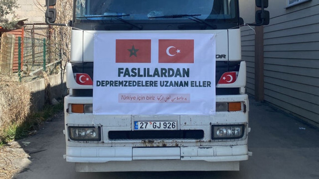 Un camion affrété par la communauté marocaine de Turquie. Crédit photo: Yeni Safak