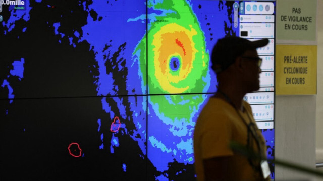 Les prévisionnistes surveillent le cyclone Freddy. Crédit Photo: Richard BOUHET / AFP