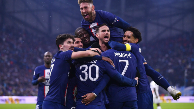 Paris Saint Germain futbolcularının gol sevinci.